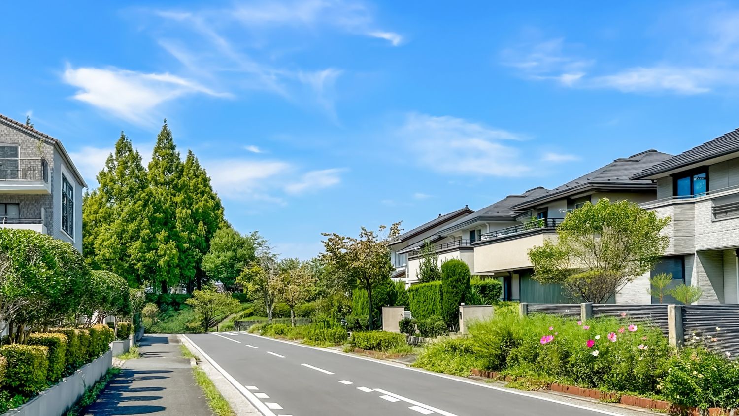 家を建てる費用はいくらで考えたらいいの？土地なしと土地ありのケースをそれぞれ解説